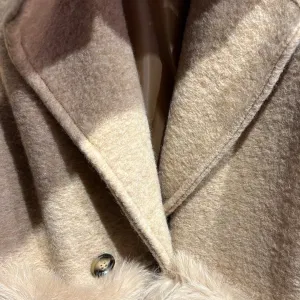 Camel coat with fur - AWL3452