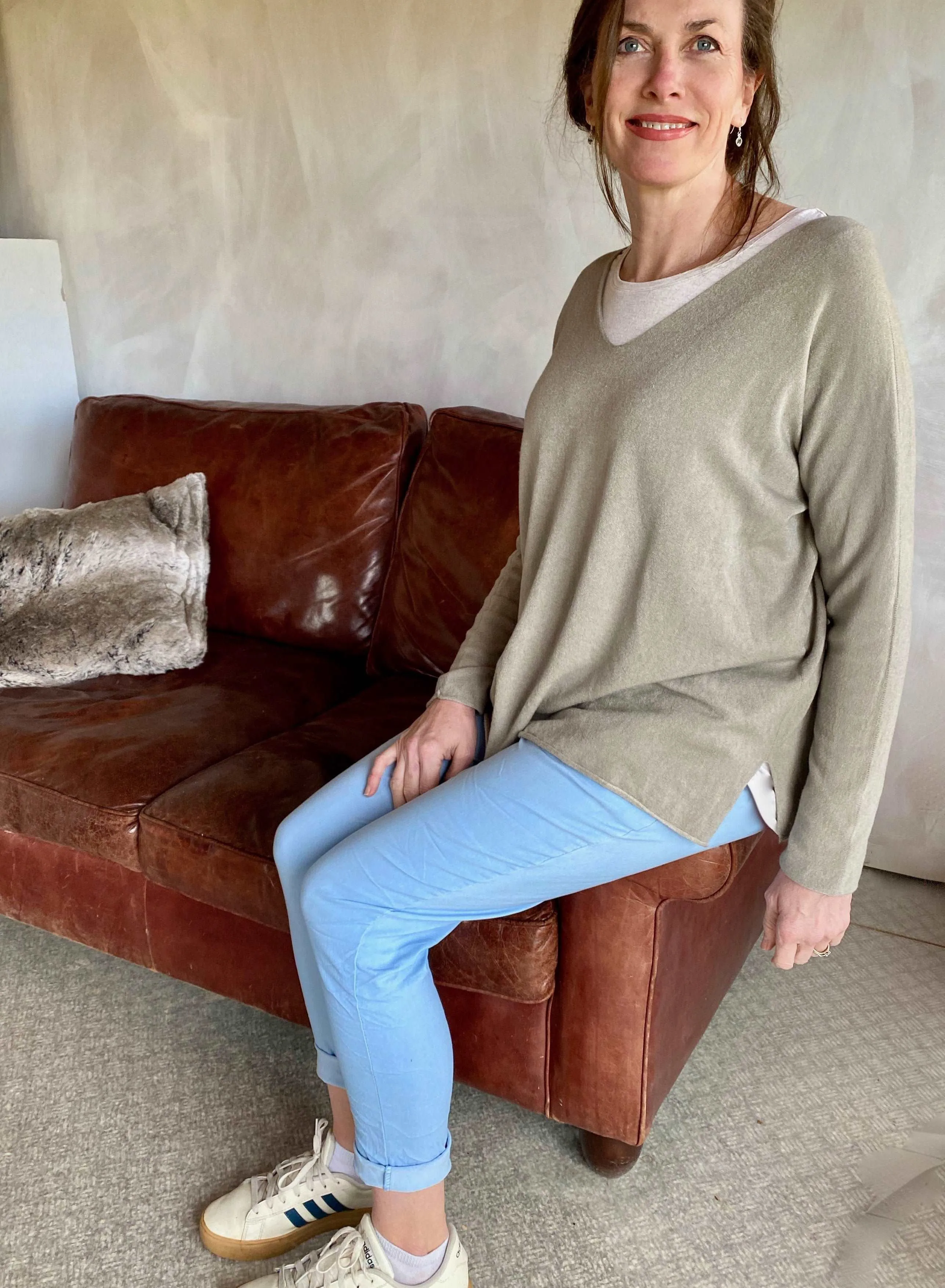 Cashmere Mix V Neck Knit in Neutrals & Browns