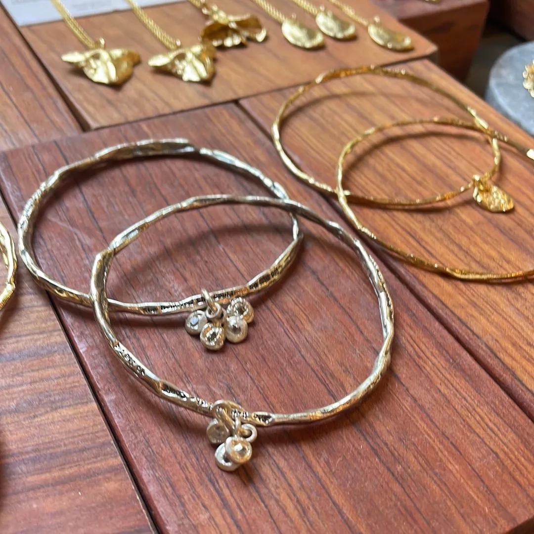 Circle of White Light Bangle