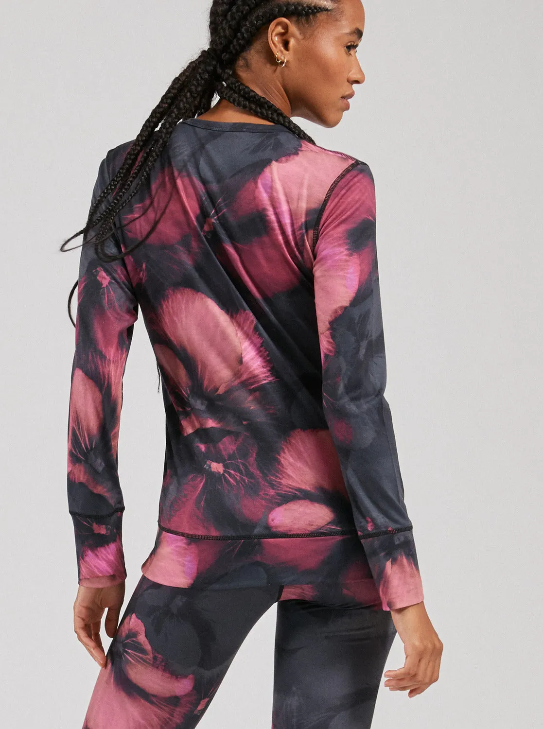 Daybreak Technical Base Layer Top - True Black Pansy Pansy