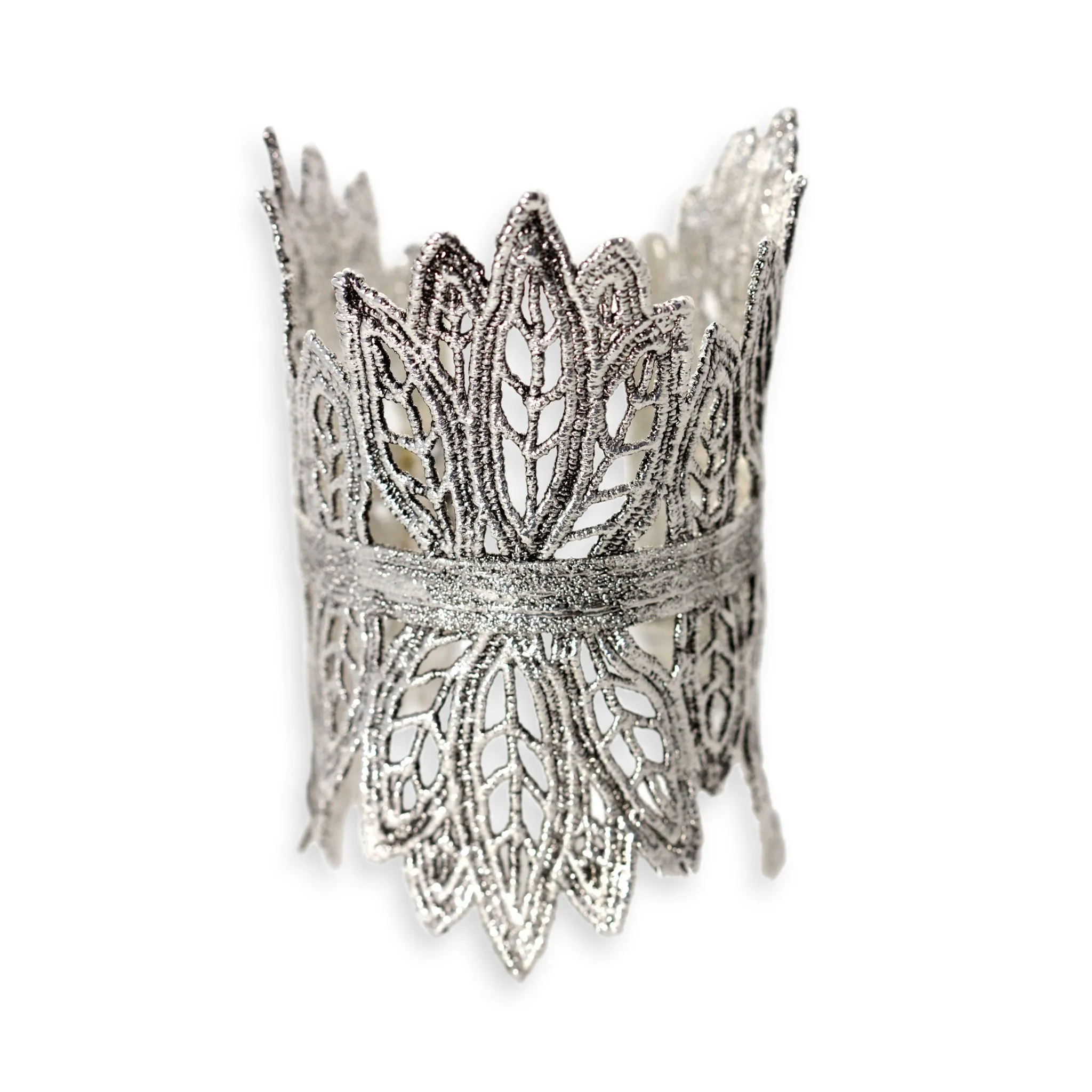 Matilde - Leaf Lace Cuff Bracelet in sterling silver