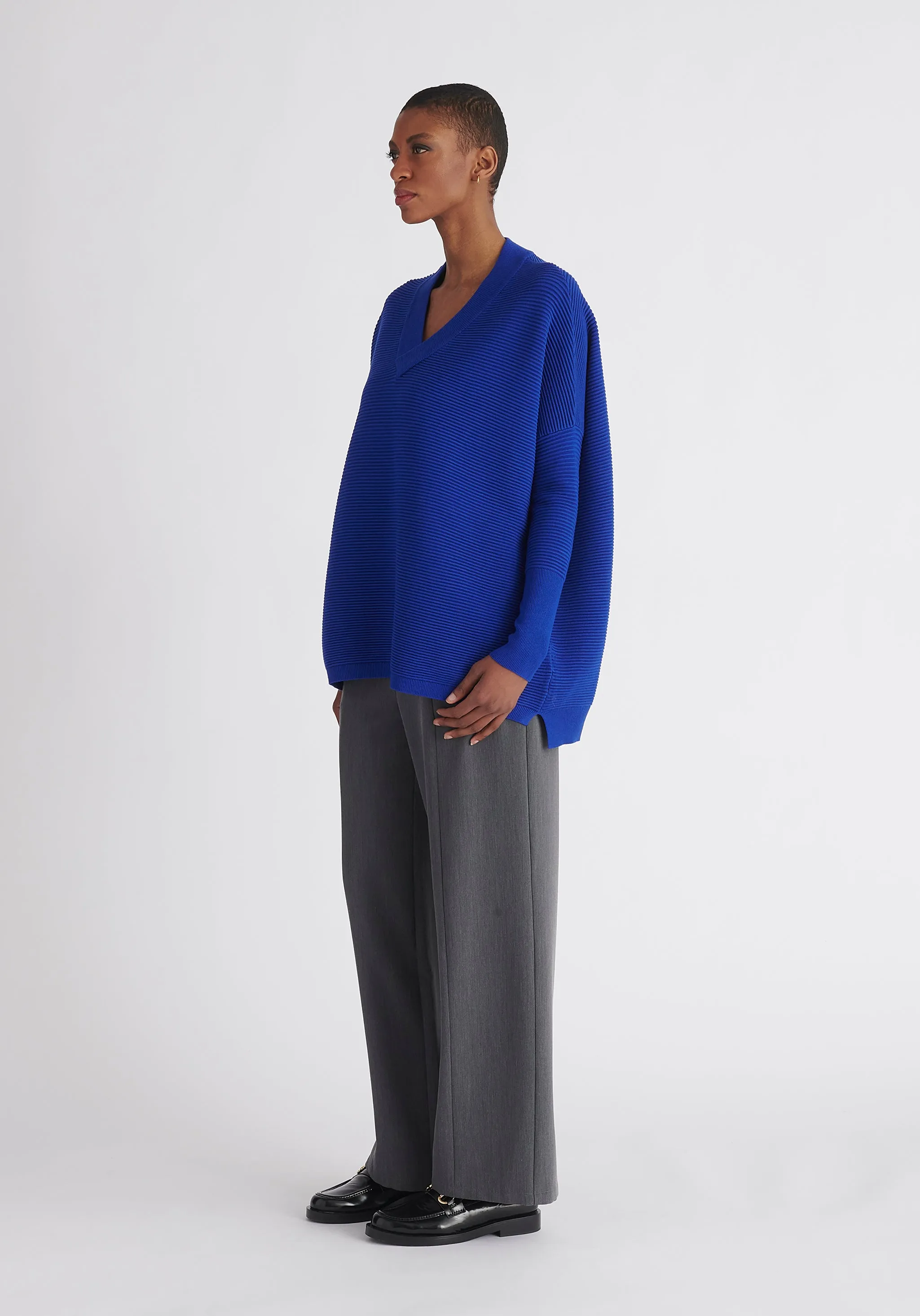 Paisie V-Neck Ribbed Jumper