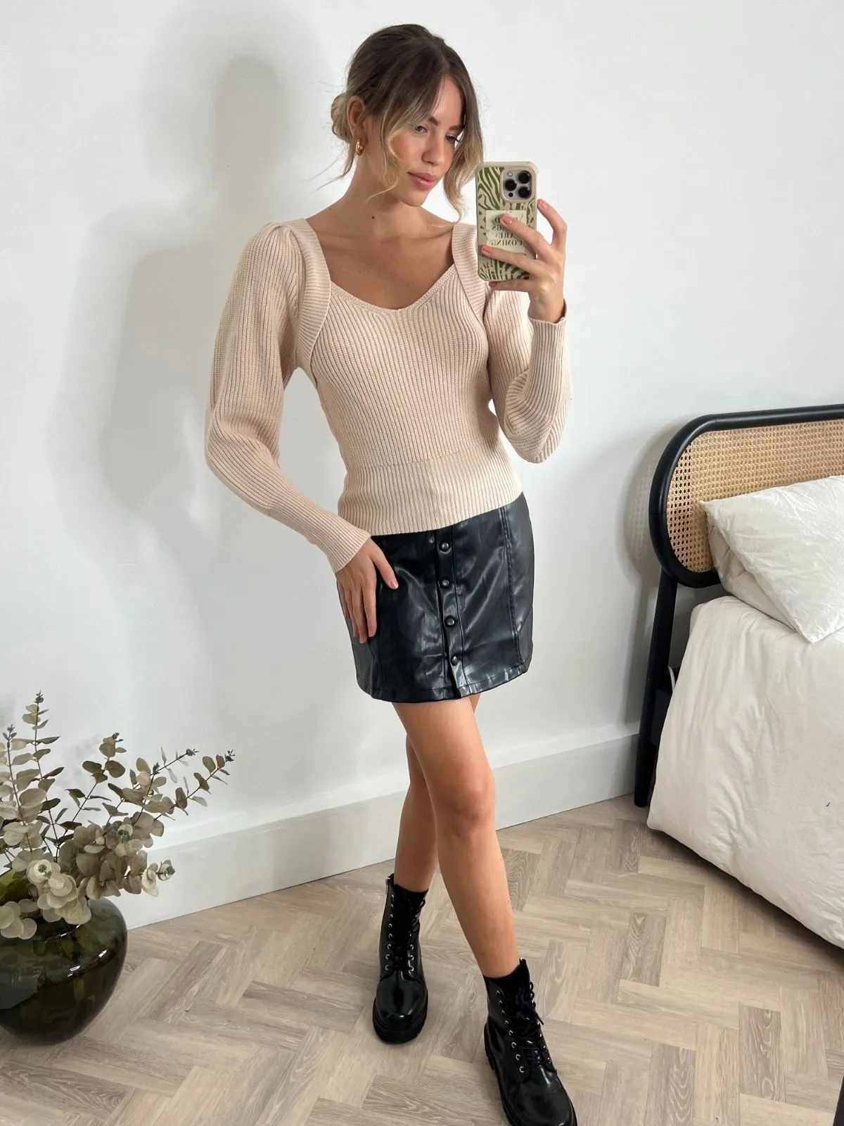 Viola Sweetheart Shrug Look Jumper / Cream